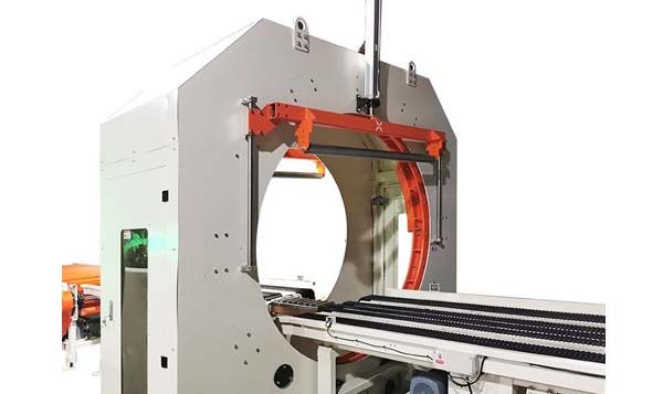 How Does a Pallet Stretch Wrapping Machine Work?